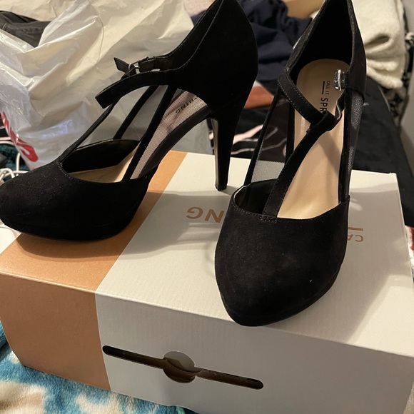 Call it spring heels - Picture 2 of 3